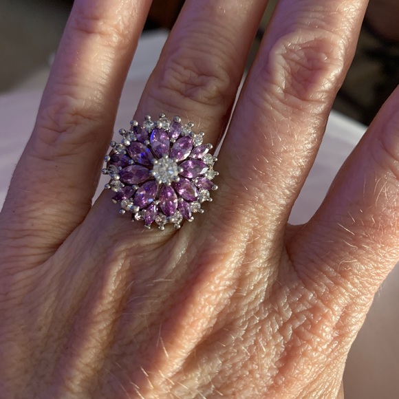 Lavender Rhinestone Ring - Picture 4 of 5